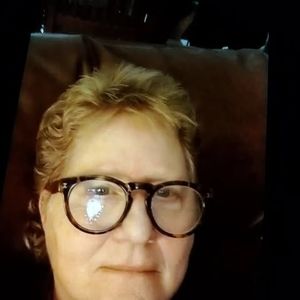 Meet your Posher, Pamy